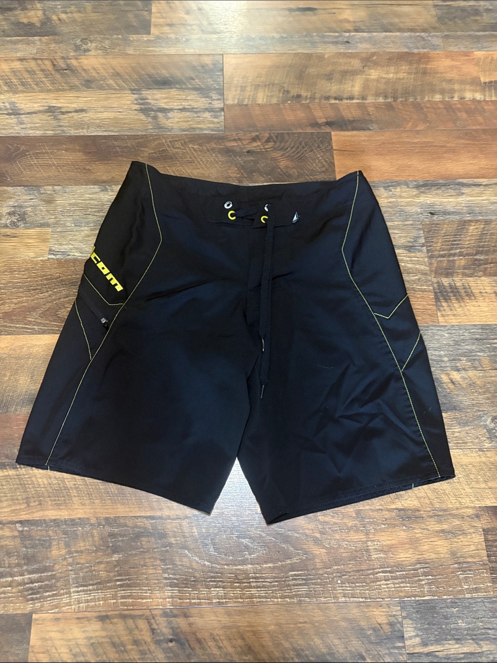 Volcom Men’s Black Swim/Board‎ Shorts with Yellow Accents